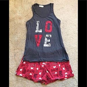 🆕🔥F21 SUPER FREAKING CUTE LOVE ❤️TANK&SHORT LOUNGE WEAR/PJS FACTORY DISTRESSED